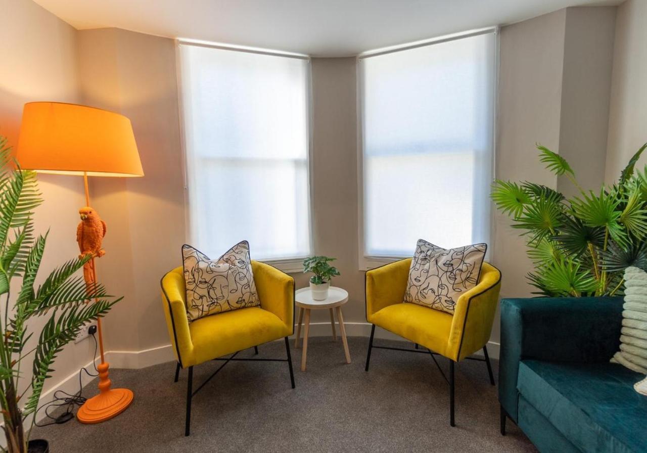 Station Lodge By My Getaways Brighton Екстер'єр фото